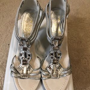 Beautiful jeweled silver heels. Size 8